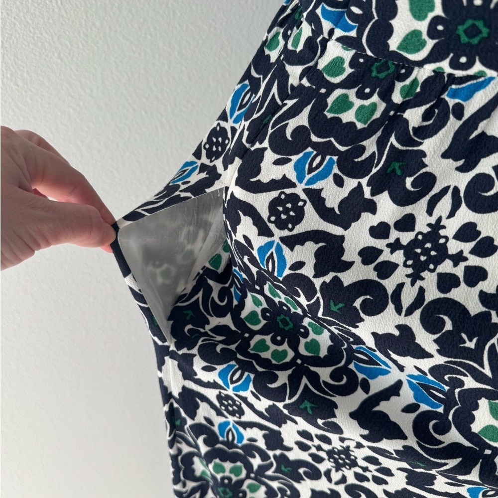 Boden Tiered Hem Maxi Dress- Navy Opulent Pome- Size 8P - Picture 4 of 9